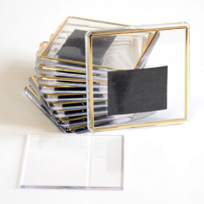 Фото-магнит квадрат тиснение золото (25шт в упак.) 65х65 мм
