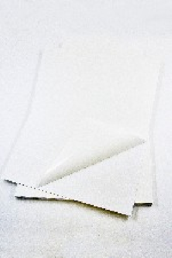 Пластик самоклеящийся двухсторонний (ПВХ лист)  0,7мм 31*46см белый 