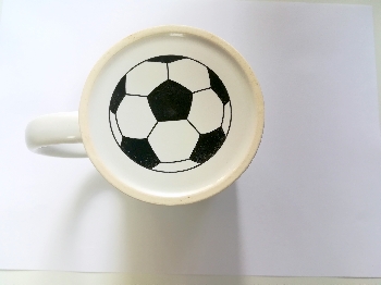 Кружка белая с печатью на дне Football